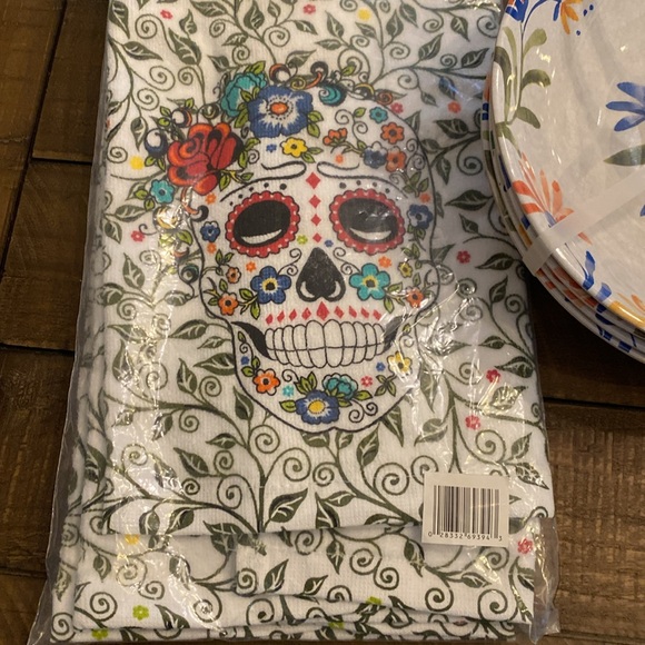 NEW Set of Dish Towels & Bowls - Picture 3 of 7